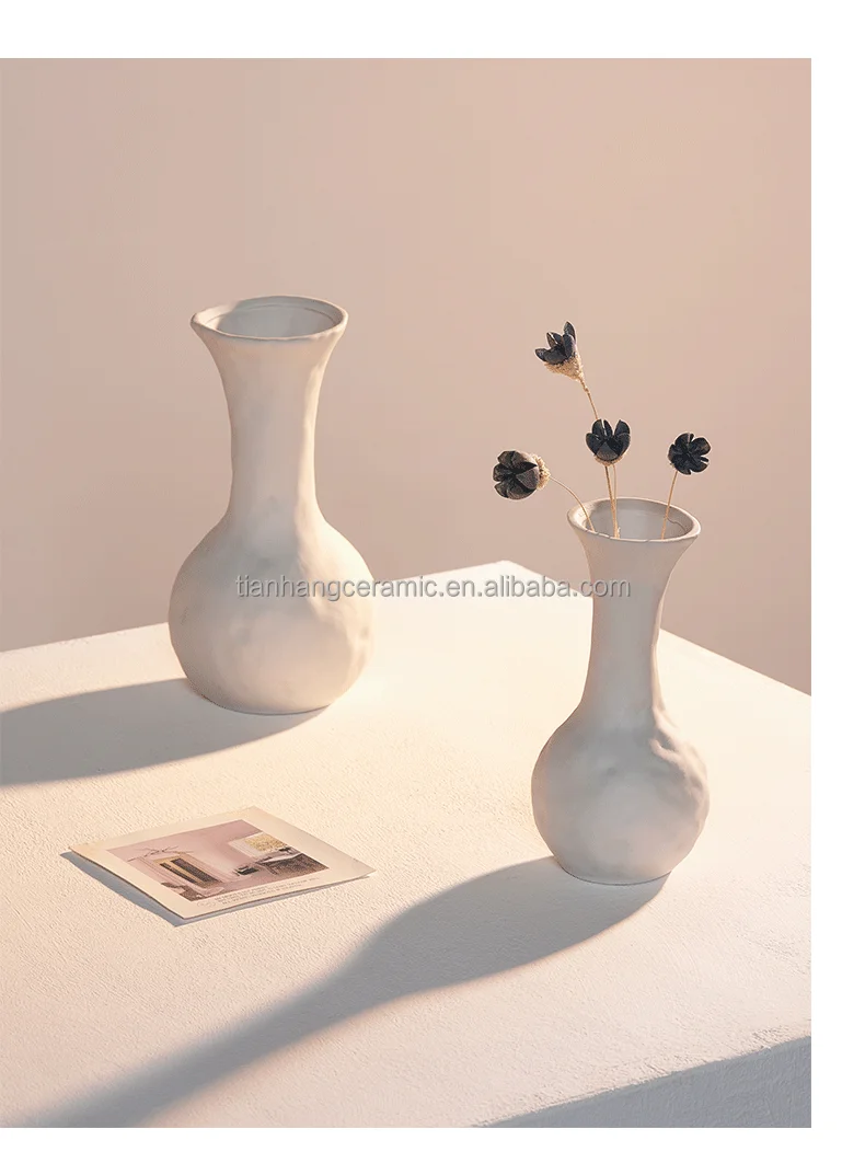 Free Custom Luxury White Art Porcelain Vases For Home Decors Flower For Desktop Home Office Indoor Decoration Business Gifts.jpg