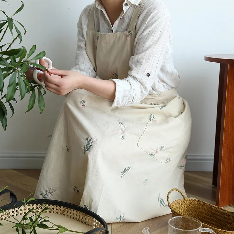 Wome Flower Embroidery Apron Wholesale Custom Embroidery Design Kitchen Apron