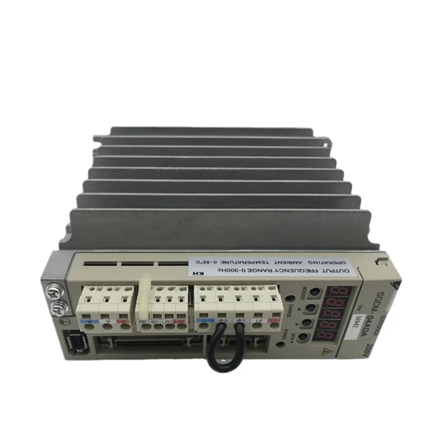Servopack Yaskawa SGDM Series Servo Amplifier SGDM-04ADA