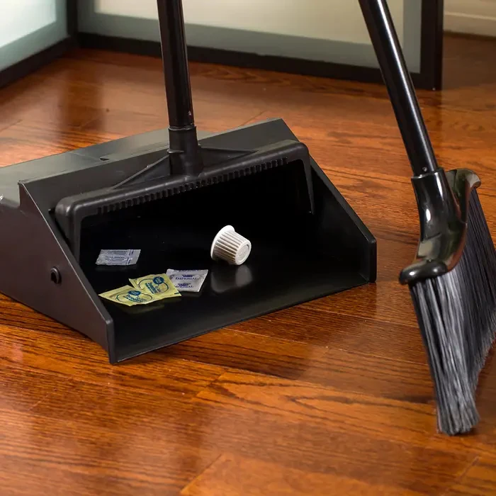 Heavy duty janitorial tool handled dustpan plastic dust pan