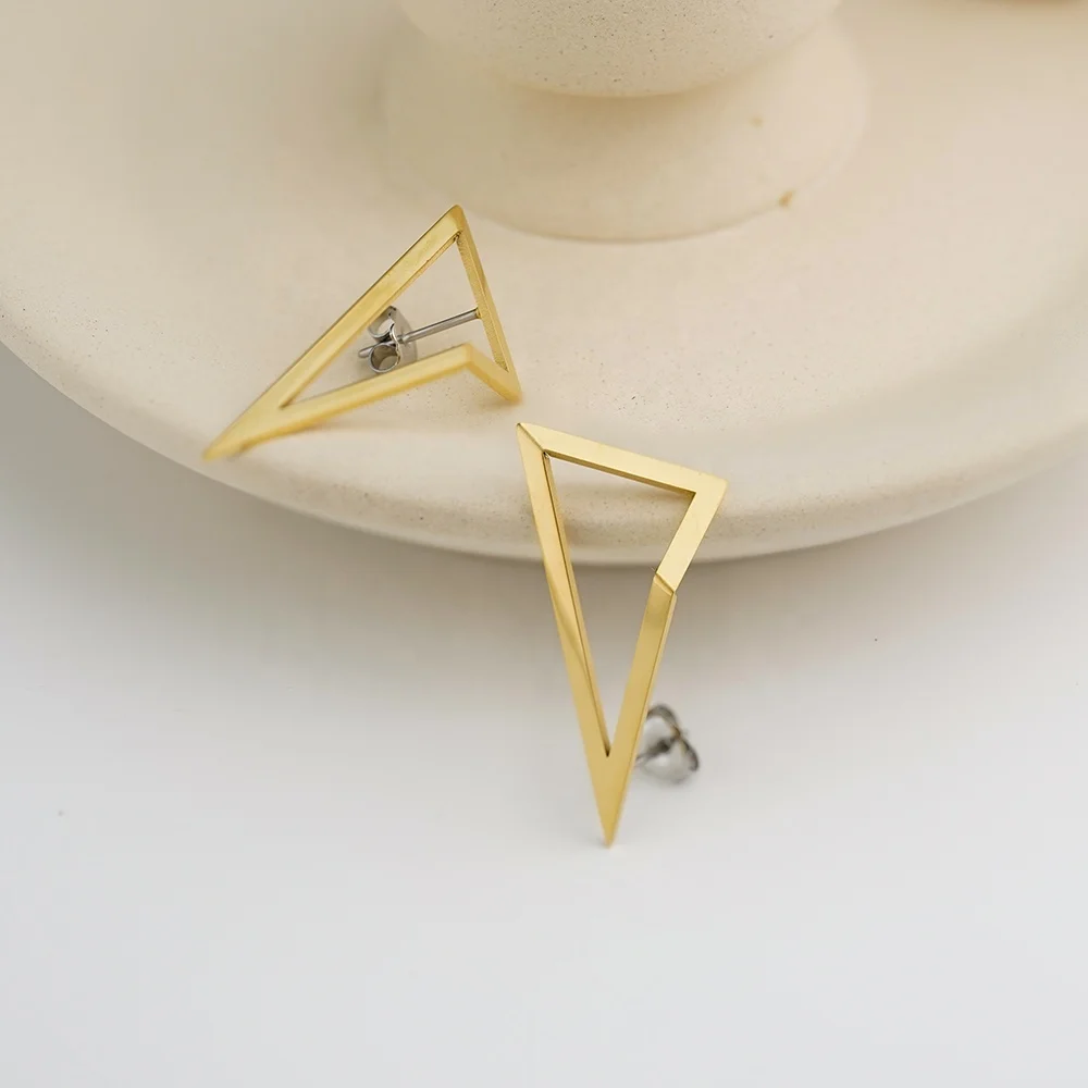 Original Design 18K Gold Plated Stainless Steel Jewelry Irregular Hollow Piercing Triangle Ear Stud For Women Earrings E221472
