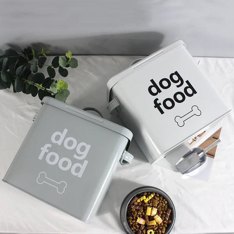 E-commerce Hot-selling Iron Pet sealed Grain Snack Can Cat and Dog Dry Food Storage Pet Food Storage Box with Scoop
