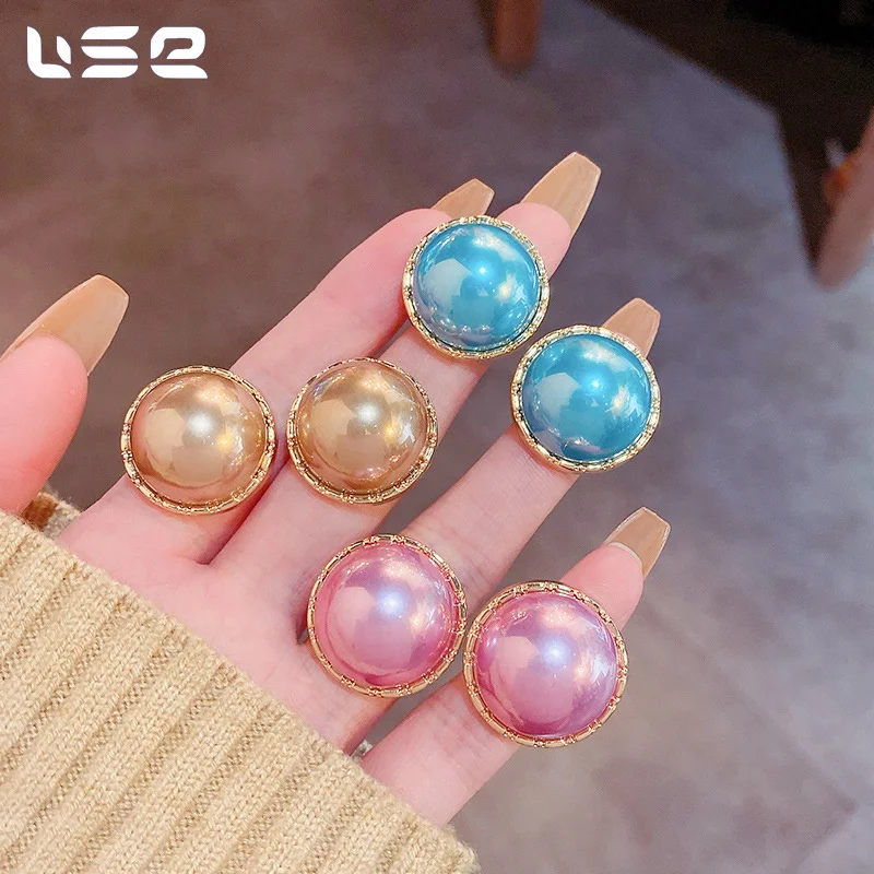 Hot sales in 2023 fashion niche temperament multicolor pearl earrings jewelry for women wholesale