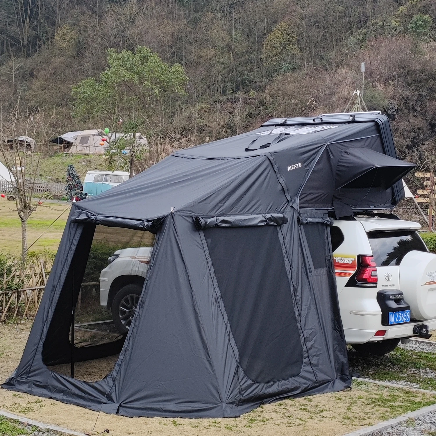 3-4 Person 1.9M Width Hard Shell Roof Top Tent with 320G Polyester for Outdoor Camping