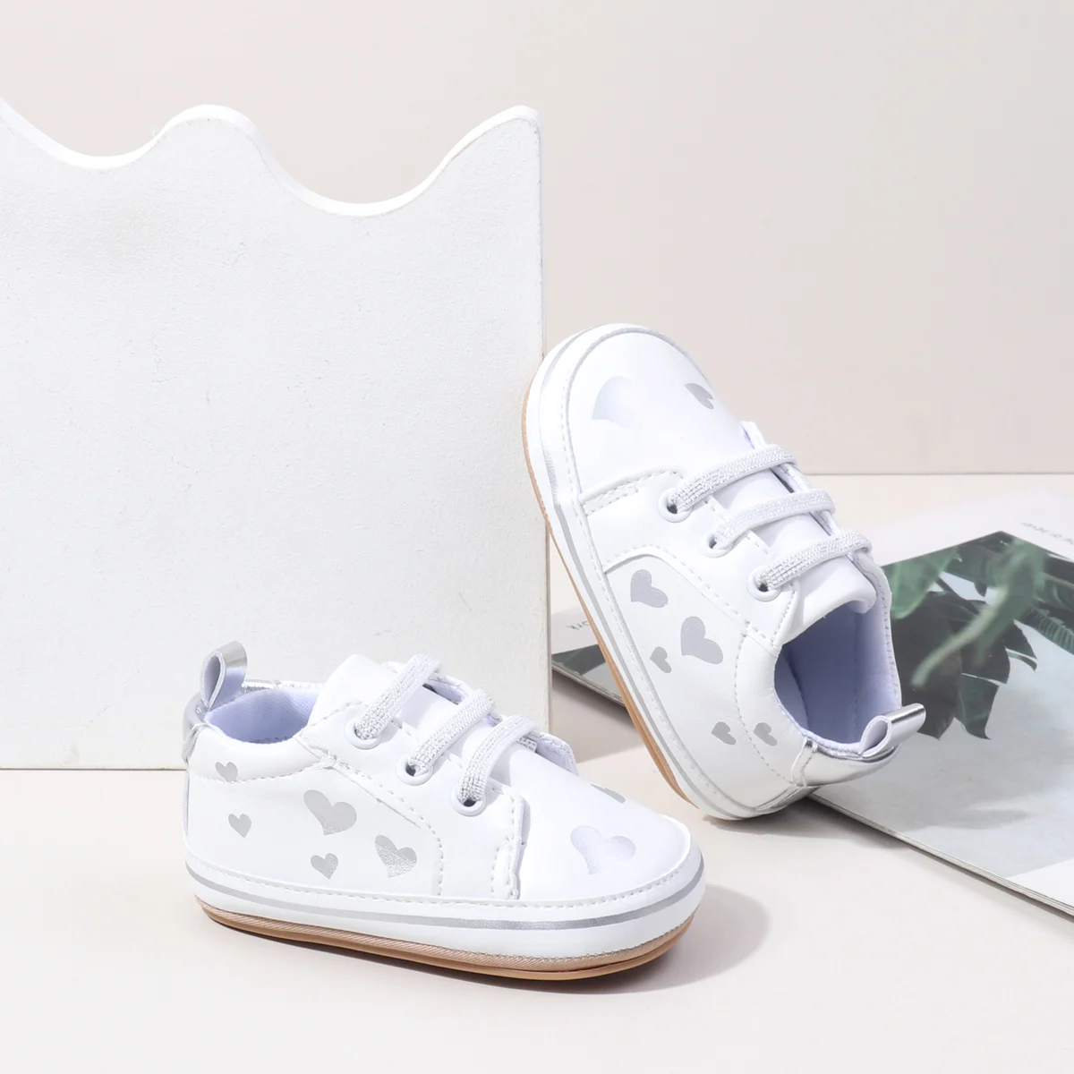 White PU Baby Girl Sport Shoes Breathable Anti-Slippery Fashion Trend for Toddler Spring Autumn Seasons details