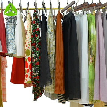 2020 Used clothes bundle 45kg bale bulk wholesale clothing in Bangkok