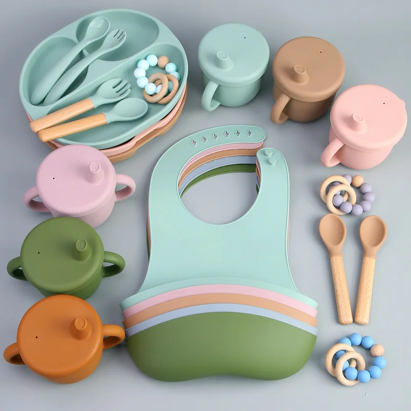 Wholesale BPA Free Silicone Baby Bib Spoon Kids Tableware Feeding Set Silicone Baby Plate Bowl
