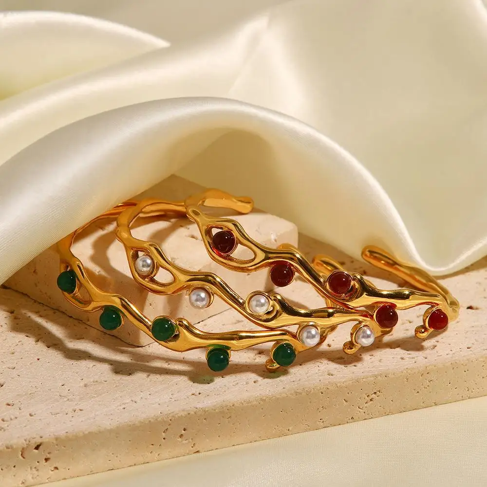 Vintage Green Natural Stone Imitation Pearl Embellished With Opening Color - Free Titanium Steel Bracelet Custom Bracelet