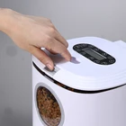 Plate Dogs High Quality 4.5L Automatic Rotate The Food Plate Dogs Feeder Smart Automatic Pet Cat Feed Feeder