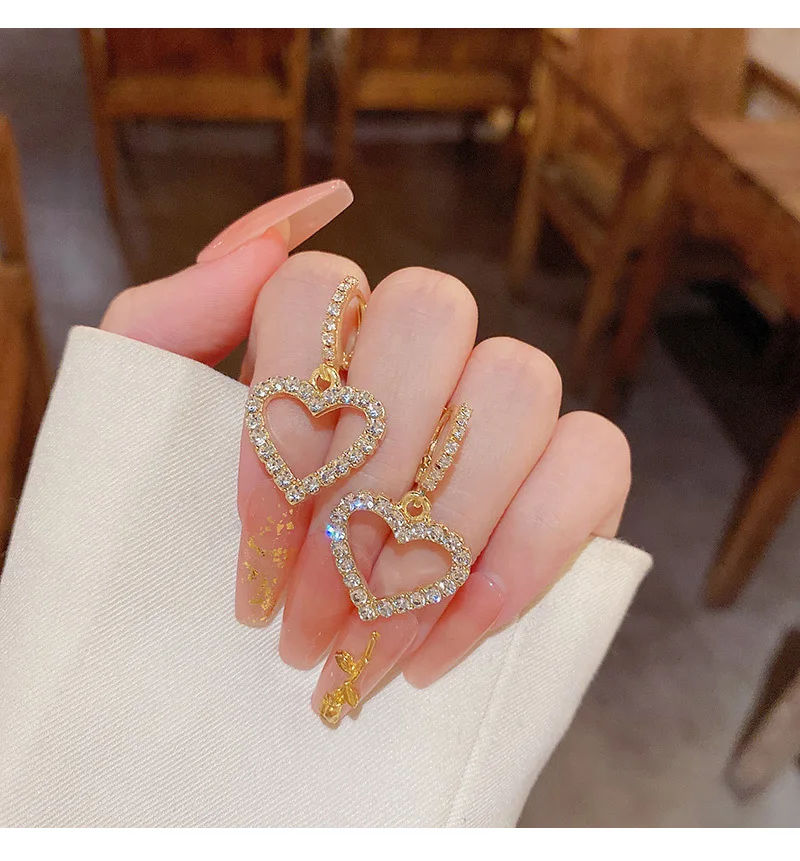 Korean S925 Sterling Silver Needle Cubic Zirconia Heart Drop Earrings Women Shiny Cz Rhinestone Earrings Jewelry