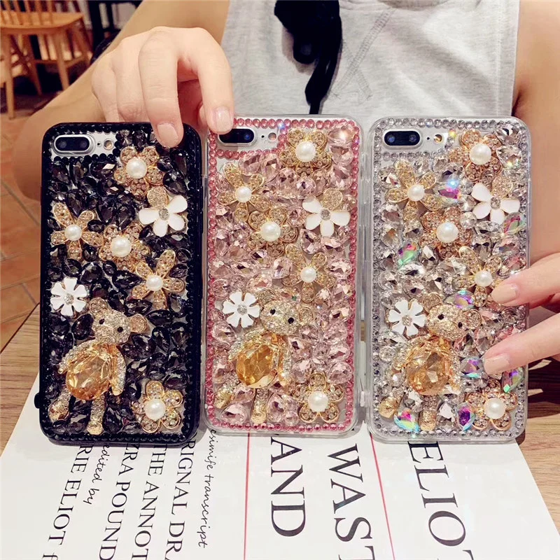 Luxury Cute Bear Diamond Phone Case For iPhone 15 14 13 12 11 Pro Max Handmade Rhinestone Mobile Cover For Samsung S24 S23 A71