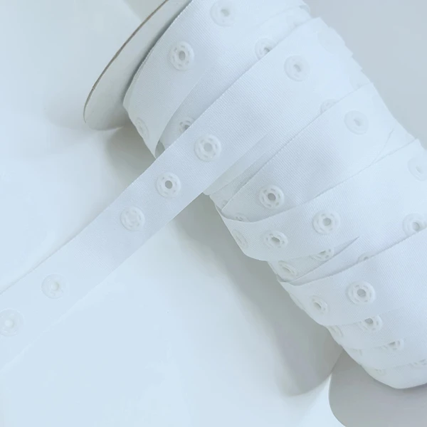 High quality plastic buckle polyester white buckle strap 18mm shirt clothing fabric woven strap factory direct sales