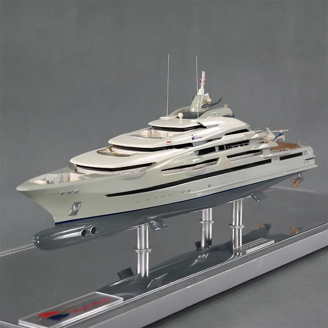 Handmade Plastic Crafts Featuring Sunseeker Princess Other Yacht Brands Gift Boating Customized 60cm Larson Yacht Ship Model