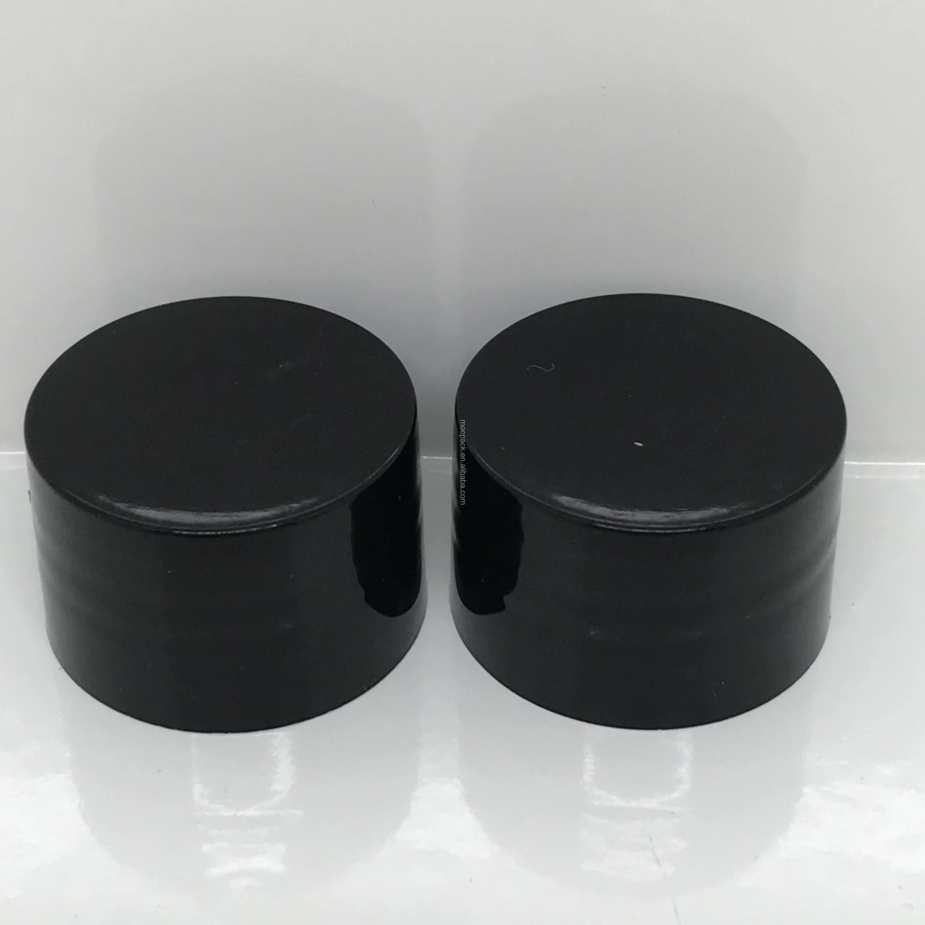 410 smooth surface screw cap in stock white black lid for bottles-27