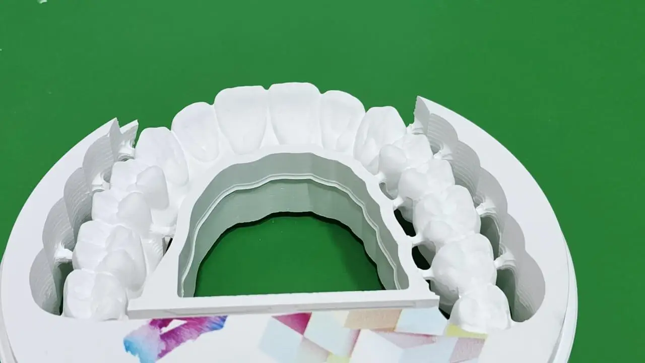 YUCERA 4D PRO Multilayer Zirconia Block Customized Dental Cad Cam Dental Laboratory Multi-layered Zirconia Block