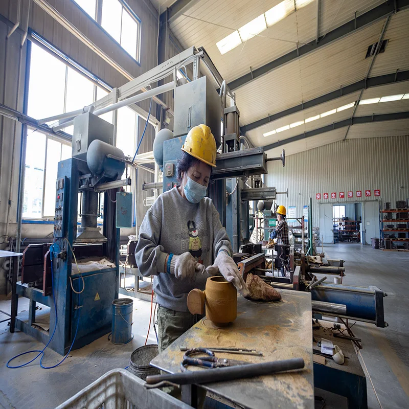 New 2.25 Inch Outlet Exhaust Manifolds with Natural Cast Finish factory