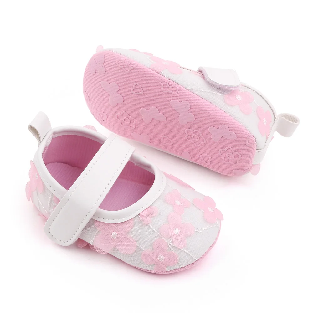New Infants Cute Solid Color Small Flowers Indoor Soft Soled Toddler Shoes for Baby Girls manufacture