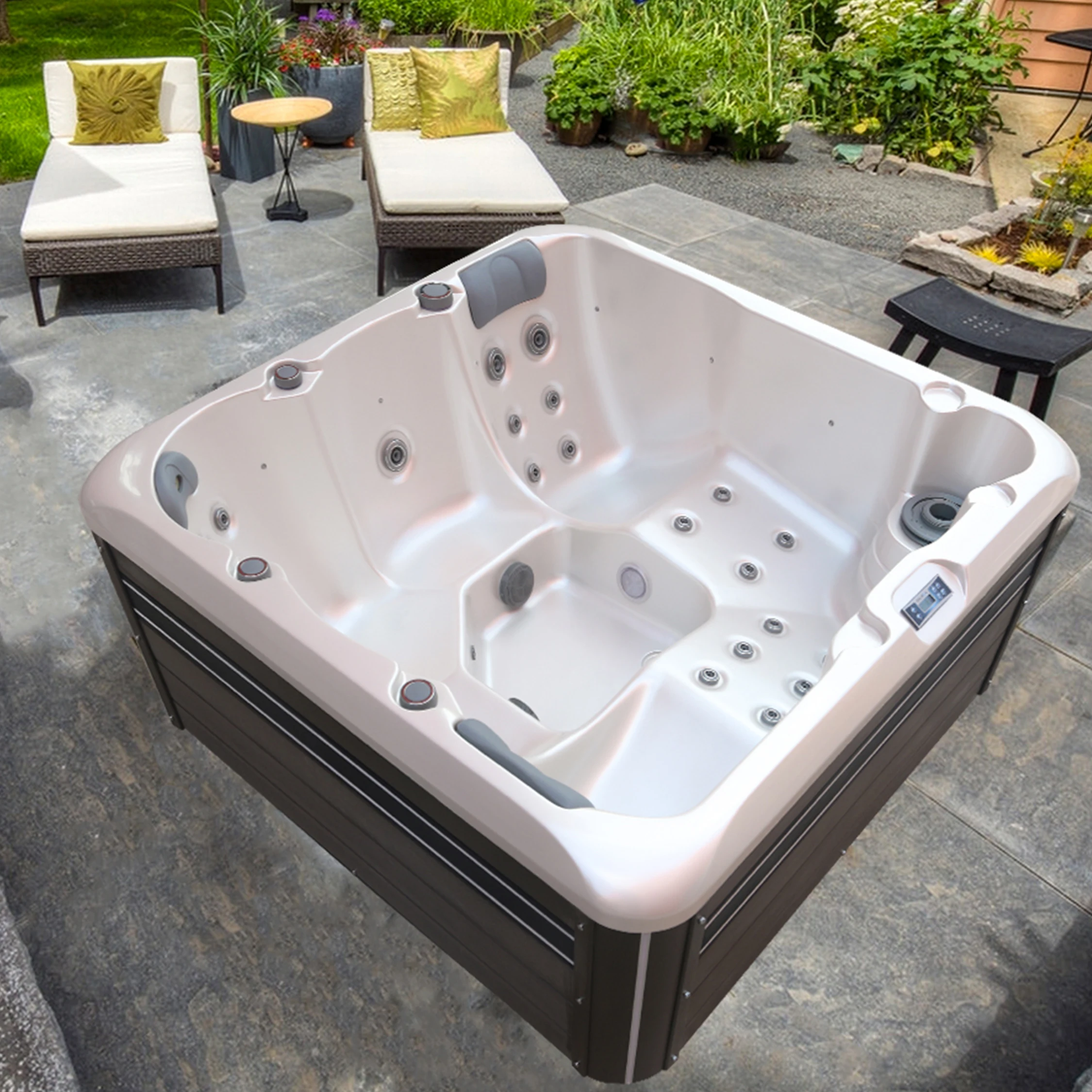 Modern Design Outdoor Garden Acrylic Whirlpool Spa Tub with 850L Water Capacity and 5 Years Warranty