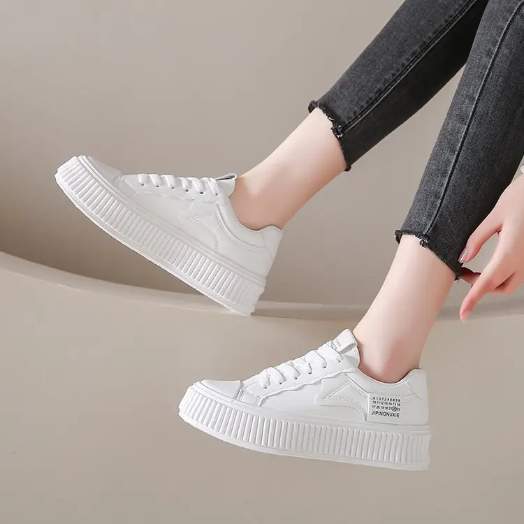 Manufacturer outdoor daily walking style Breathable White lace-up women sport shoes
