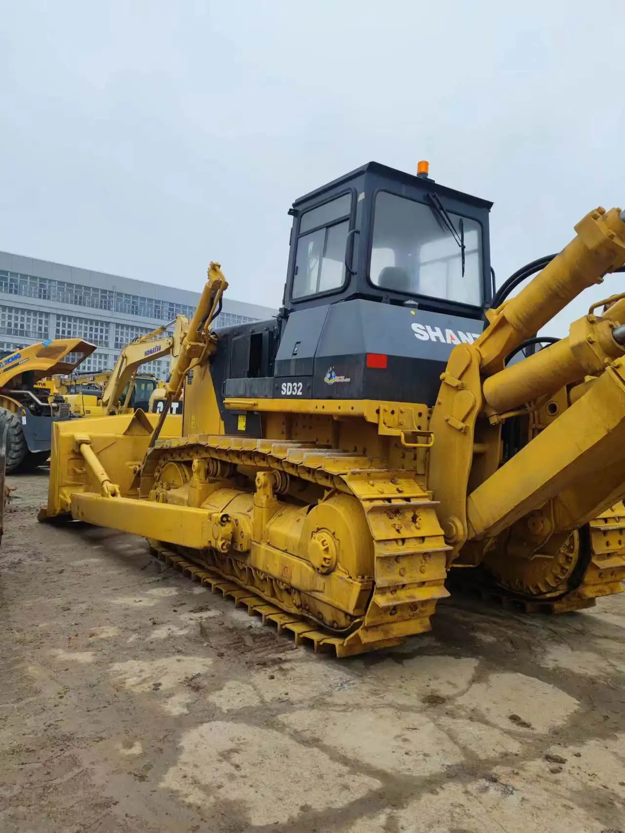 Used Shantui Sd32 Crawler Bulldozer For Sale Construction Machinery