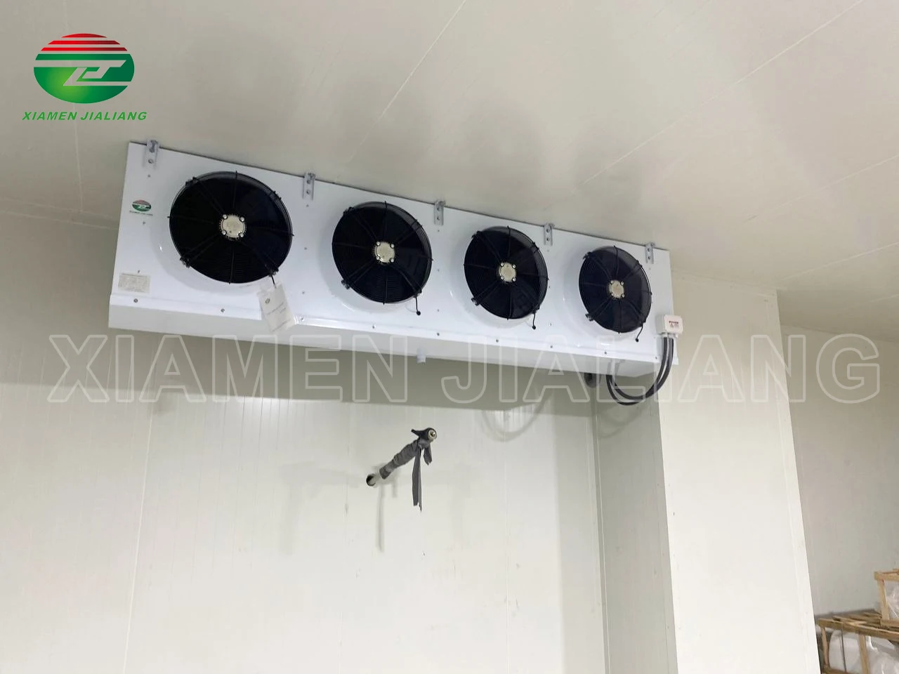 Room with Sanyo Compressor, Portable, 400 V, 500 W - detail 8