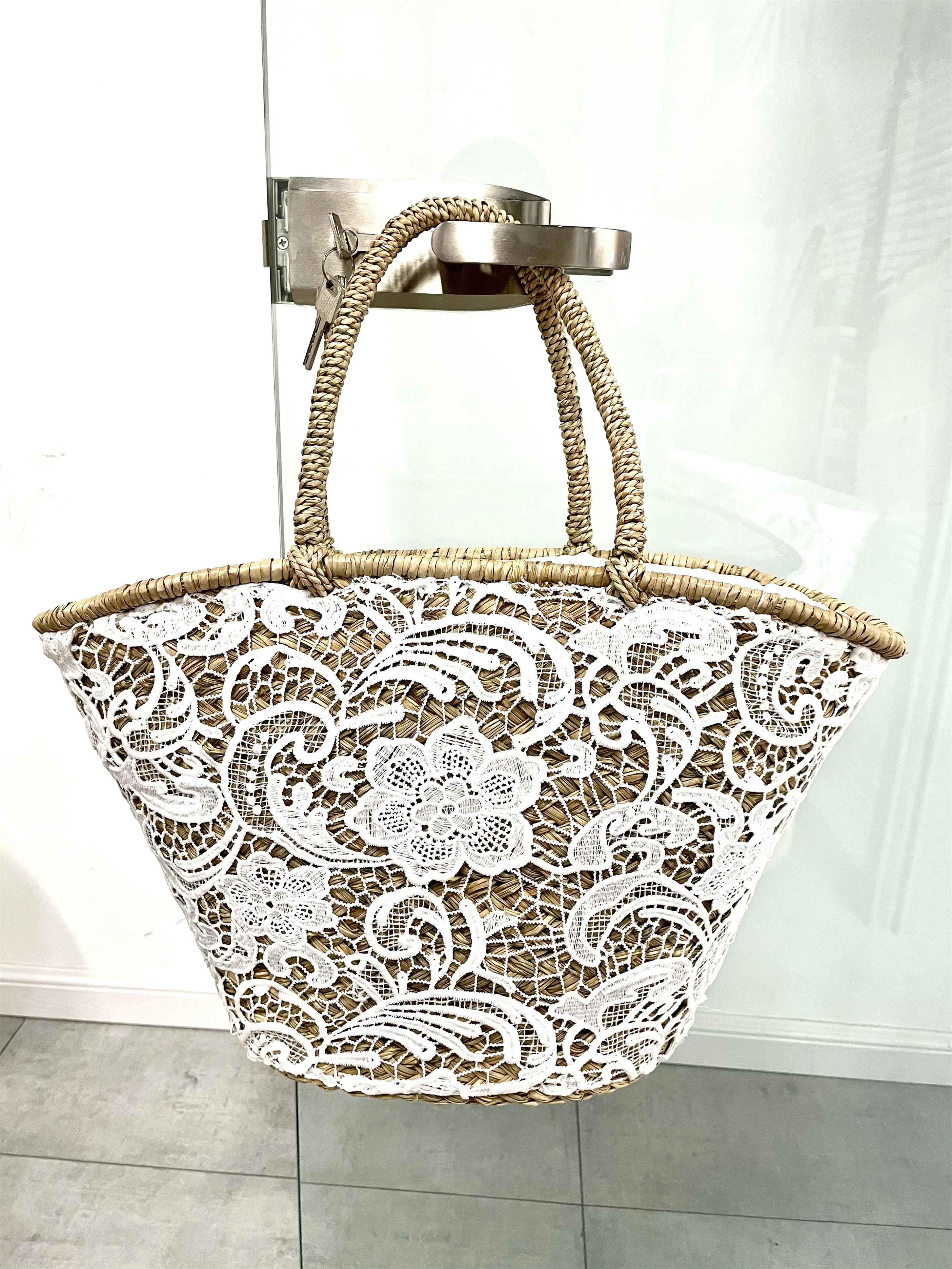 hand made straw beach bag with lace cover woman gift bag wedding hand bag