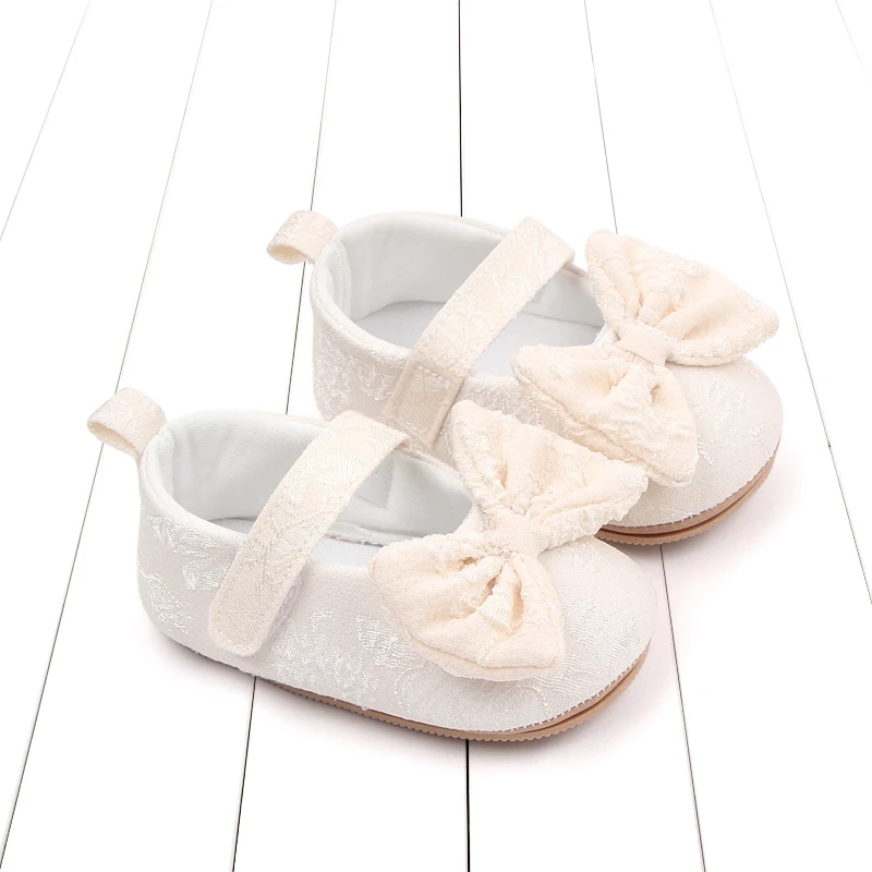 Spring and Autumn Embroidered Bow Soft Soled Non-slip Baby Toddler Shoes for Girls supplier