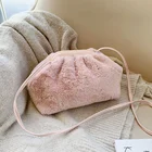 Design Purses Clutch 23*33cm Newest Design Women Fur Handbags Wholesale Purses Mini Crossbody Bag
