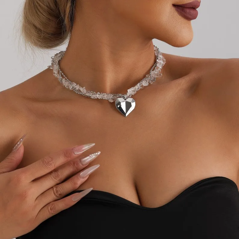 Instagram Light Luxury Fashion Style Heart-shaped Collarbone Chain Irregular Crystal Casual Necklace for Women