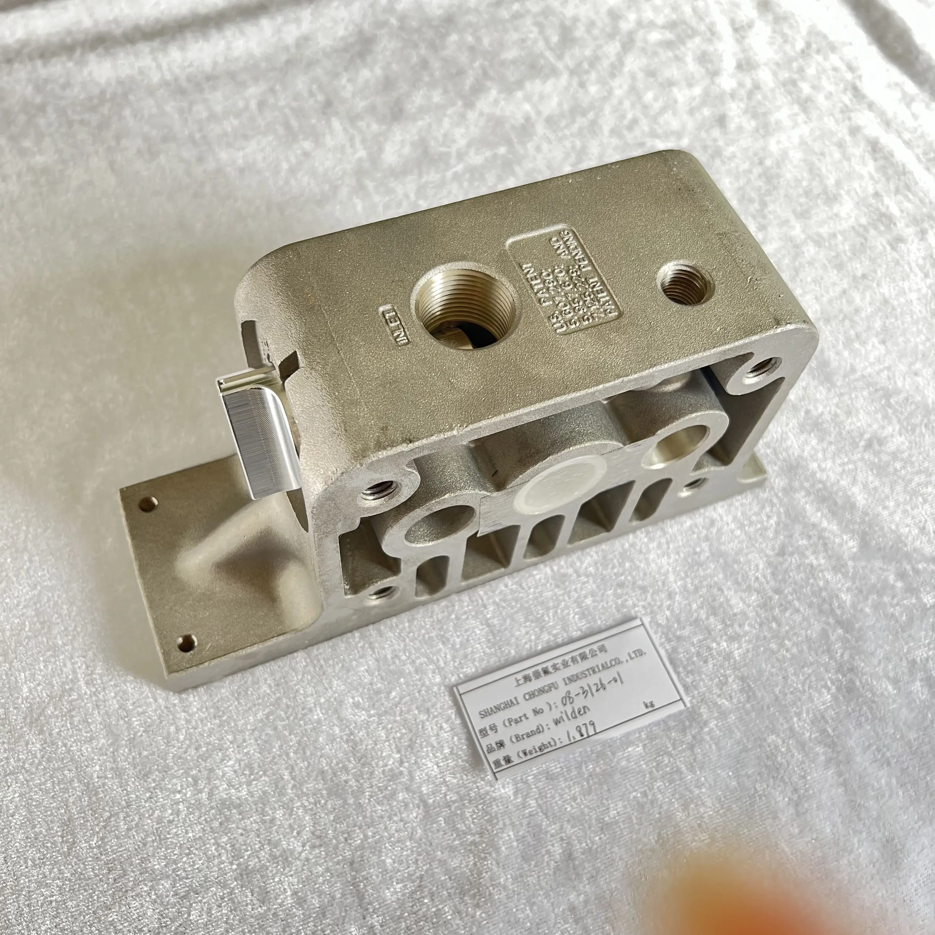 CF08-3126-01 Center Block Assy gyár