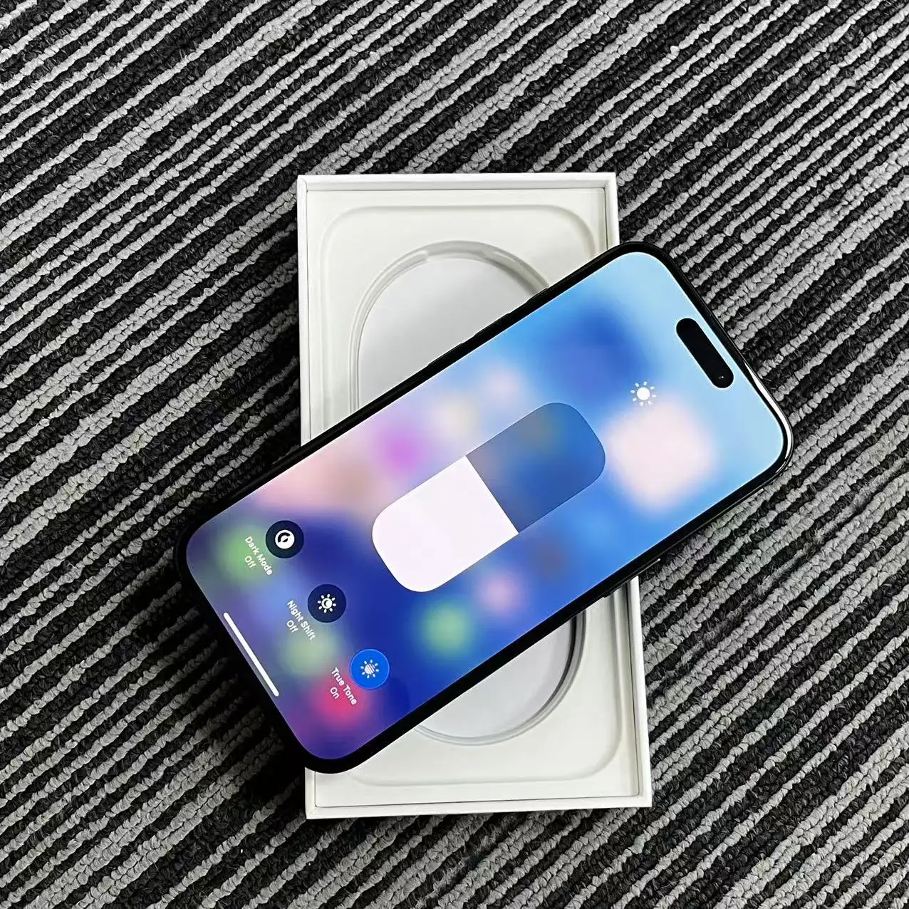 H65958314012f481485a0e06f0cf98279K