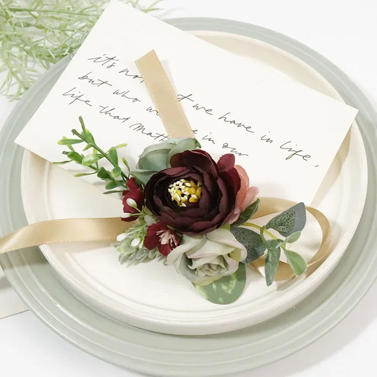Wedding Etiquette Bride Bridesmaids Corsages Corsages Hand Flowers
