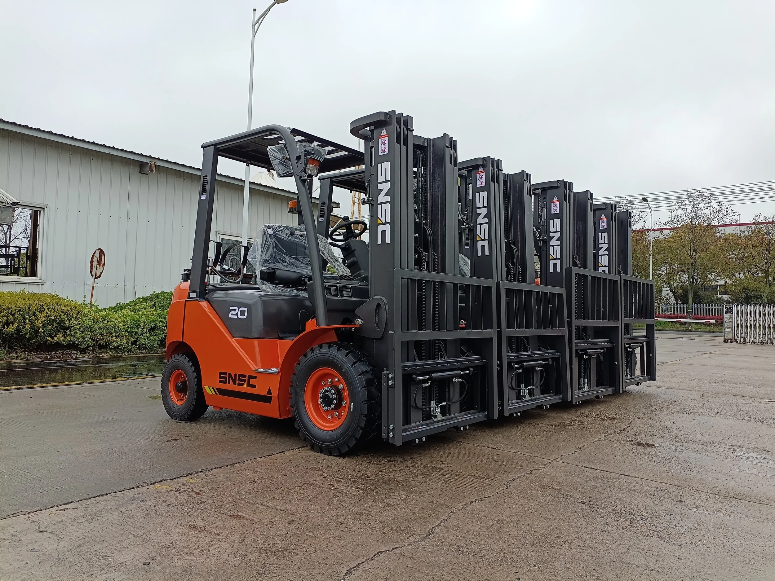 Ιαπωνία Nissan Engine FL20 2 τόνων LPG Gas Forklift Διπλό καύσιμο φορτηγό 3