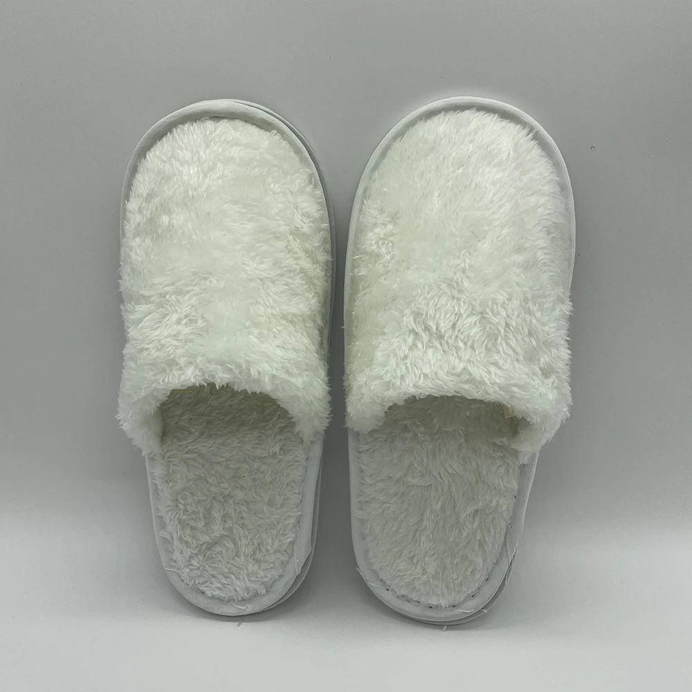 OEM logo disposable coral velvet hotel indoor spa travel slippers environmental protection men and women universal closed toes