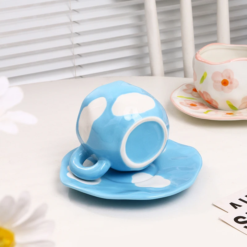 Irregular Shape Little Flower Handmade Pottery Clay Coffee Mug Cups Handmade Ceramic Porcelain Mugs manufacture