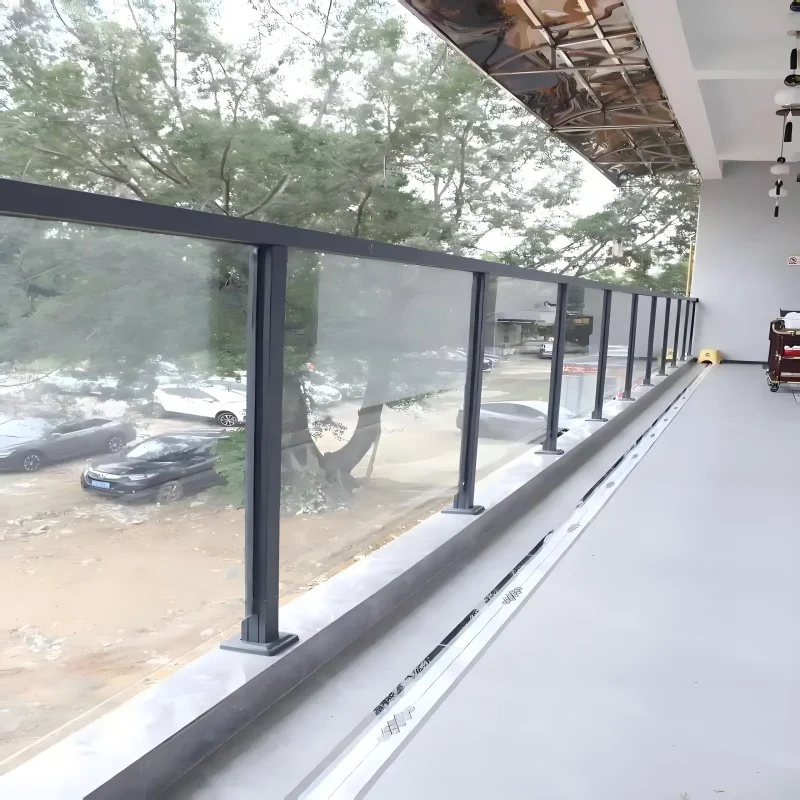 Aluminum Alloy, Glass Antique Style Outdoor Balcony Railings Curved Design with Scroll Details for Villa Fence details