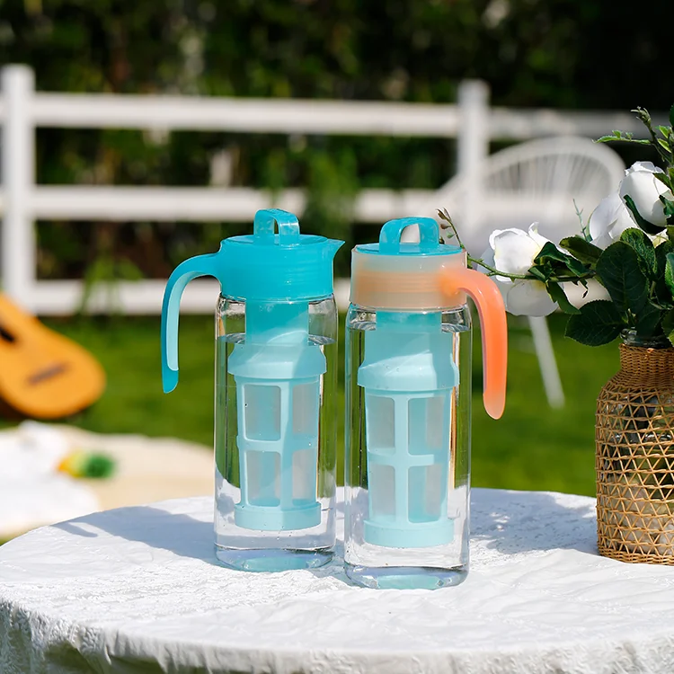 New Design 2L BPA Free Hard-Sided Plastic Premium Filtering Cold Water Bottle With Filter Purifier