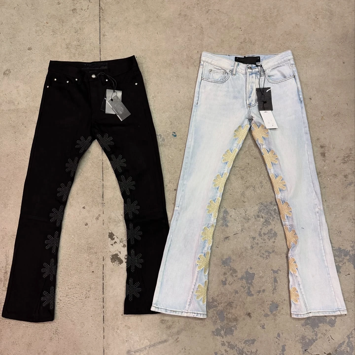 Street Wear Custom logo Vintage Washed Rhinestone Flare Jeans Denim Pants for Men supplier