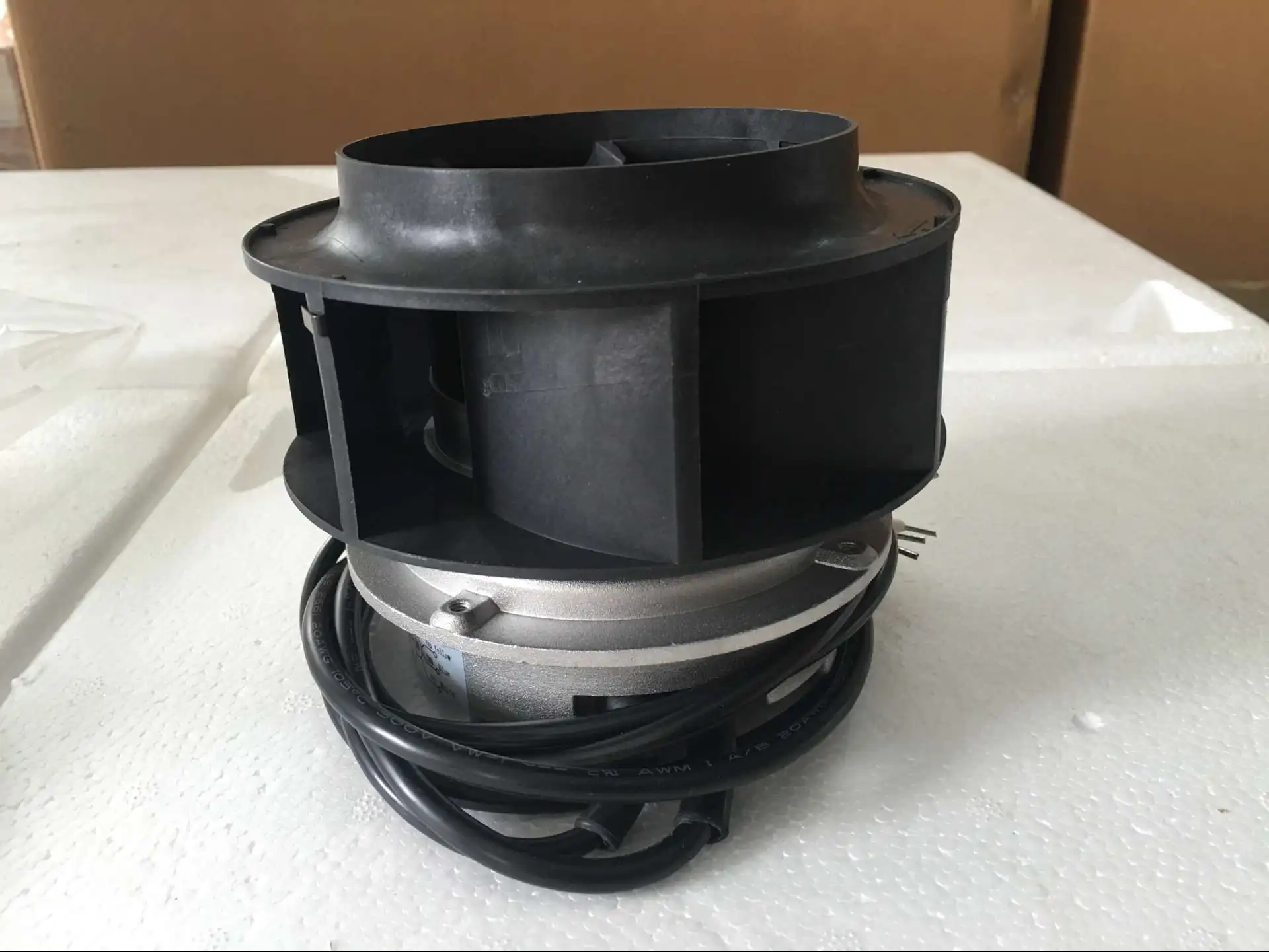 Centrifugal Fan, B3P133-EC072, 220 V, Plastic - detail 2