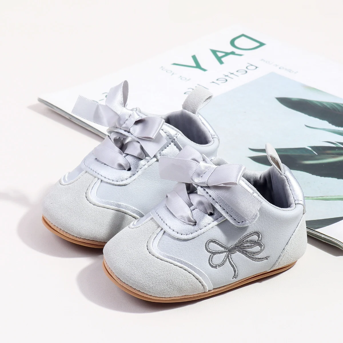 New Designs Hook&loop Design Anti-slip Soft Tpr Outsole Baby Girl Shoes Casual Sport Toddler Shoes details