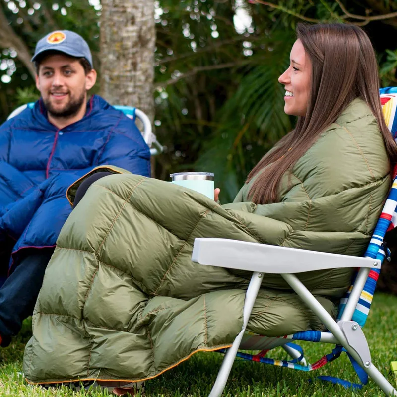 Wearable Blanket Versatile Winter Changing Robe Poncho Coat Windproof Stadium Blanket for Camping Sleeping Bag Cloak