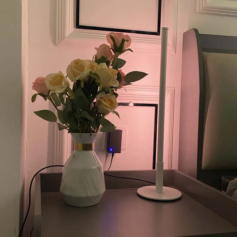 wholesale modern simple aluminum round base bedside led rgb dimmable  minimalist desk lamps home decor vertical table lamp