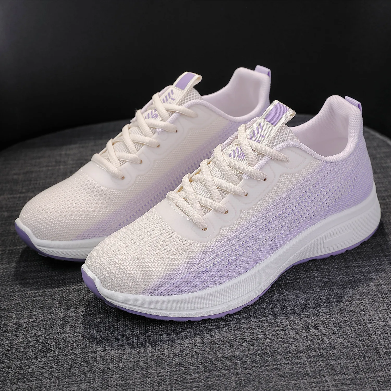 Fashion Sneakers Lightweight Lace Up Training Running Shoes Soft Sole Outdoor Women Sport Shoes