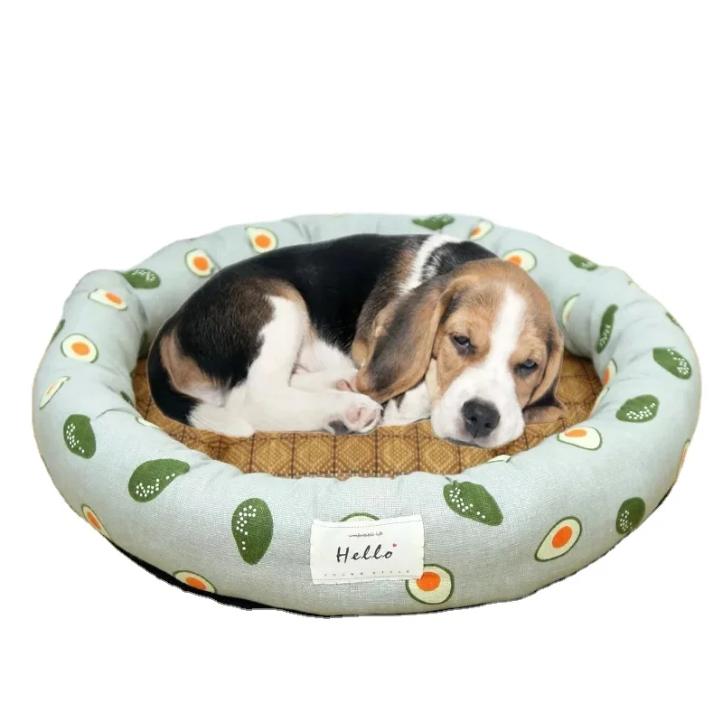 Is Straw Ok For Dog Bedding