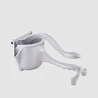 Factory Direct Small Personal Hand Press Mini Portable Apple Pomegranate Orange Citrus Lemon Clip Fruit Manual Juicers