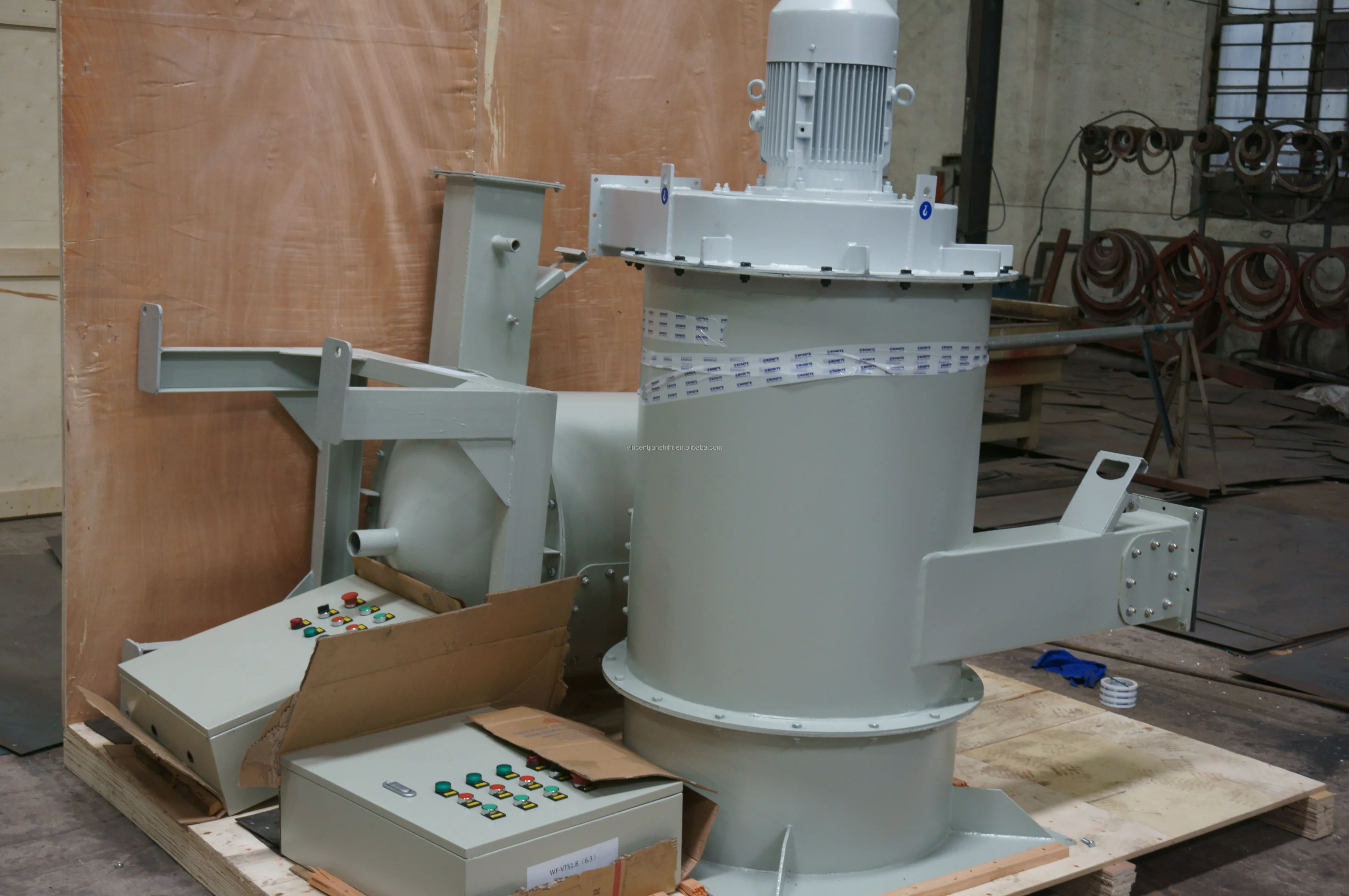 Xinyuan Spray Tower - detail 12