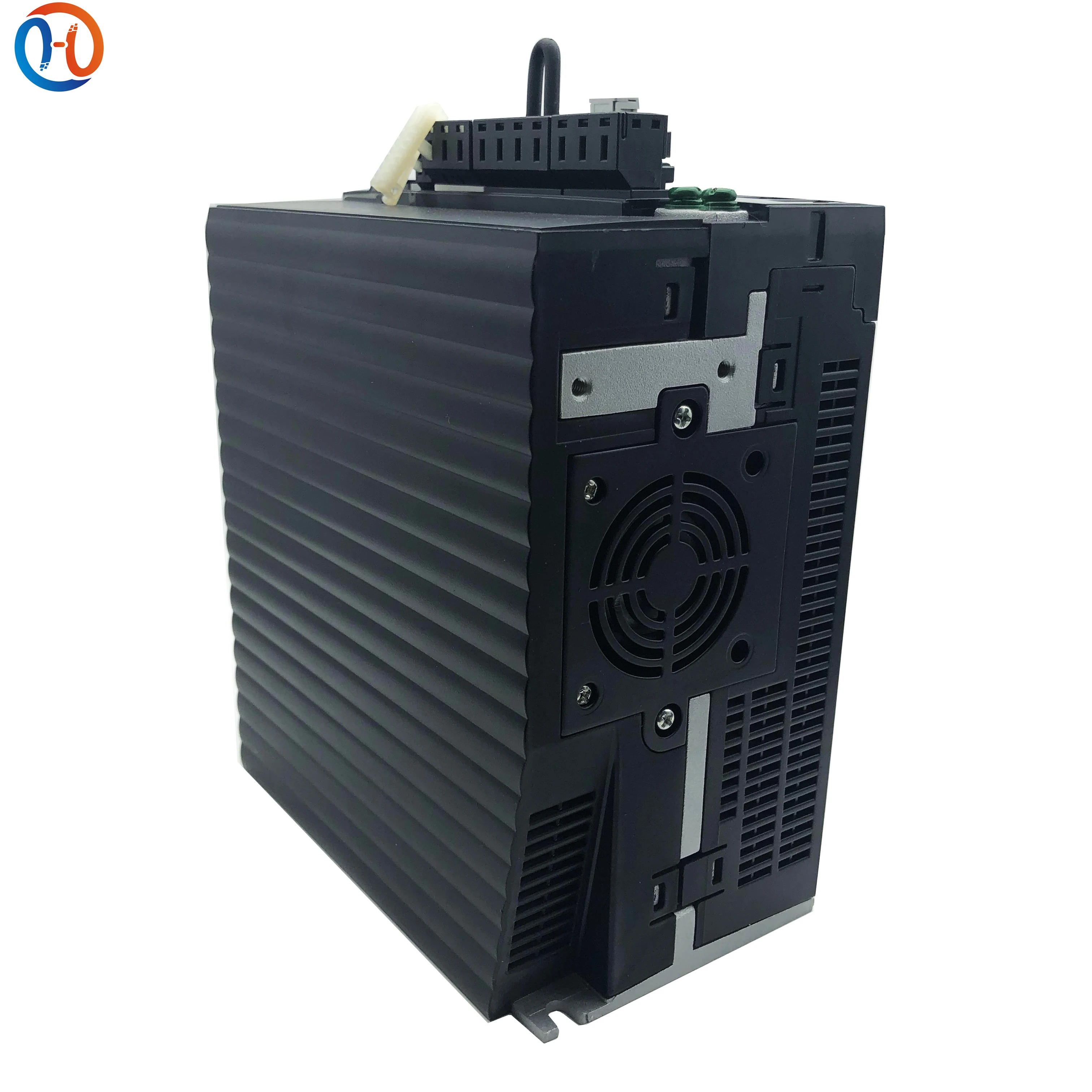 new original omron r88d servo drive built with ethercat communication it ensures high precision motion control and rapid response equipped with multi protection design it stably drives servo motors for industrial automation and precision positioning-3