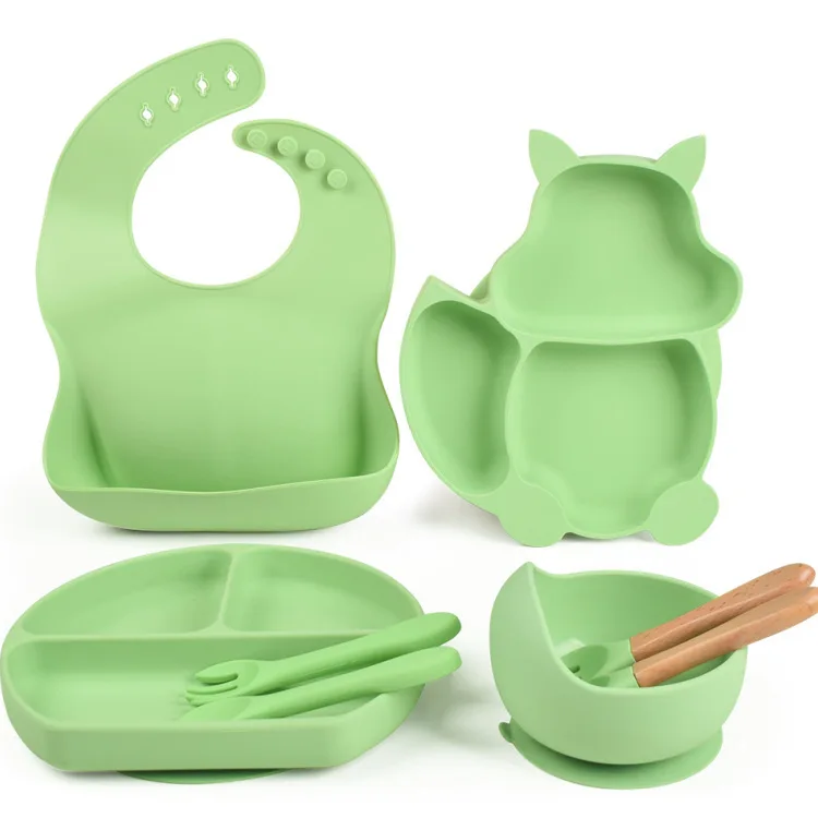 Wholesale Bpa Free Baby Mat Feeder Cup Eco Kids Divider Spoon Silicon Dishes Feeding Set For Baby Suction Bowl Silicone Plate