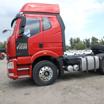 Heavy Duty Tractor  Truck 6x4  10 Wheels 6X4 Double Row 351 - 450Hp Automatic Diesel Deposit shipment Truck Tractor