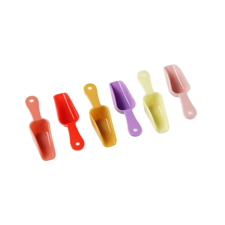 mini plastic scoops for bath salts